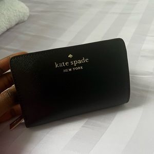 Barely Used Kate spade medium bifold wallet